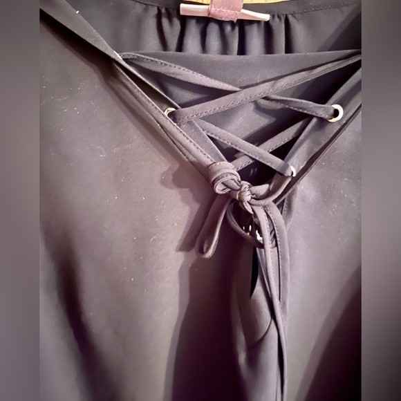 Rox & Aly Black Lace-Up Asymmetrical Flowing Loose Women's Top 1X Goth Emo Boho - Picture 9 of 11